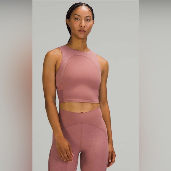 Lululemon Nulu And Mesh Yoga Tank Top
Jewel Emboss Spiced Chai Size 4 - Picture 3 of 15